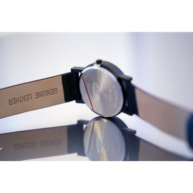 Projects Reveal Black Leather 33 mm