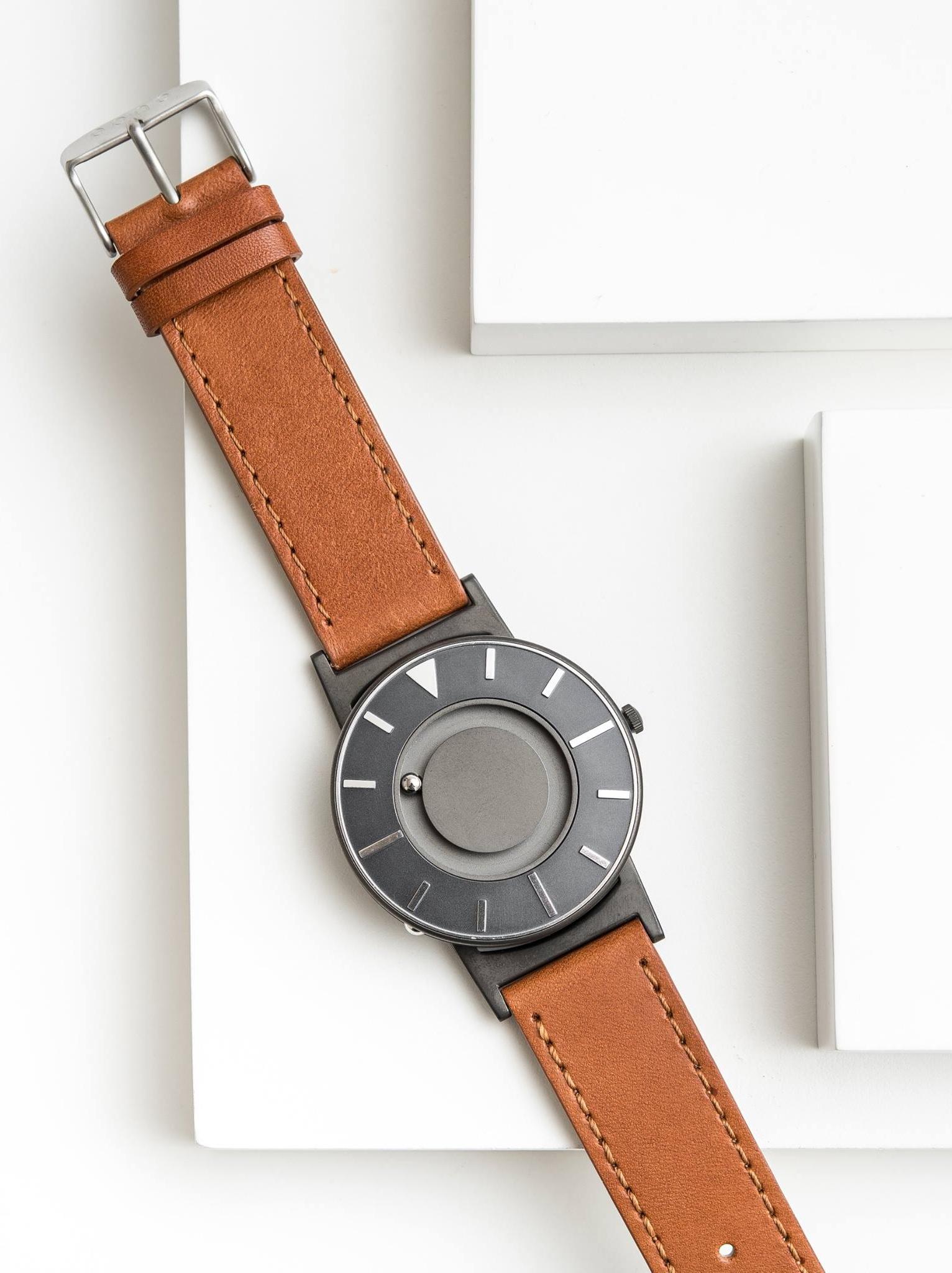 Eone Bradley Bradley Voyager Cobalt