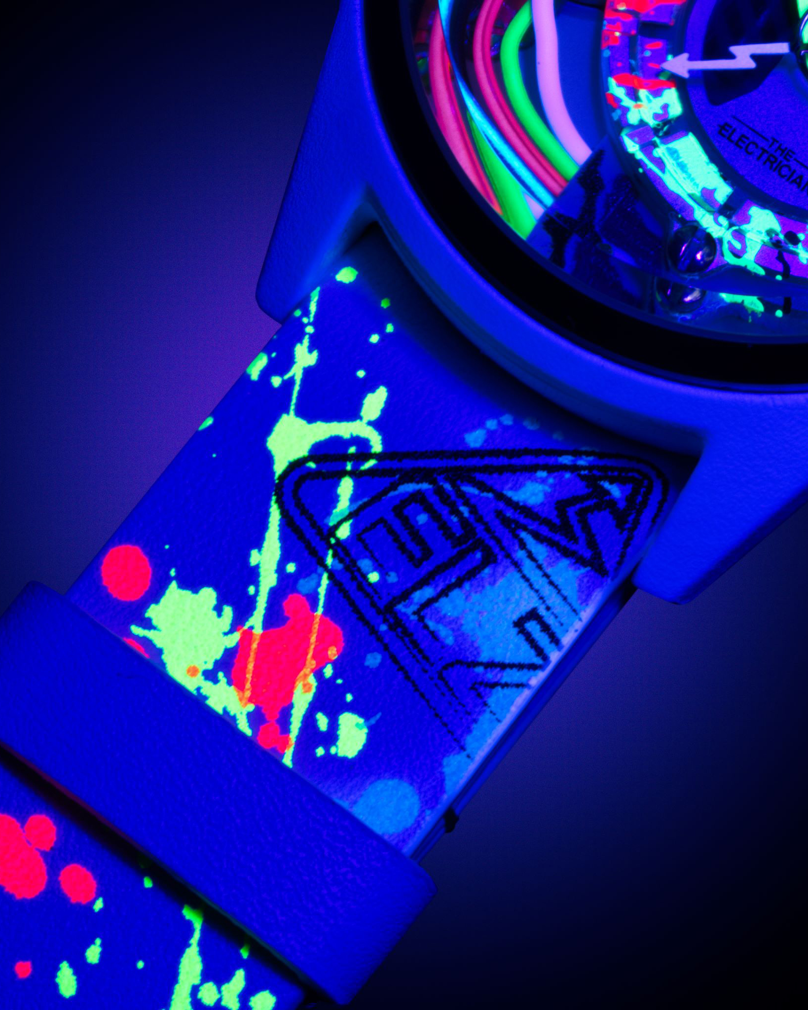 часы The Electricianz THE NEON Z ZZ-A1A/08-NLD Limited Edition фото 11