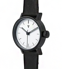 V03p Lady Black White 