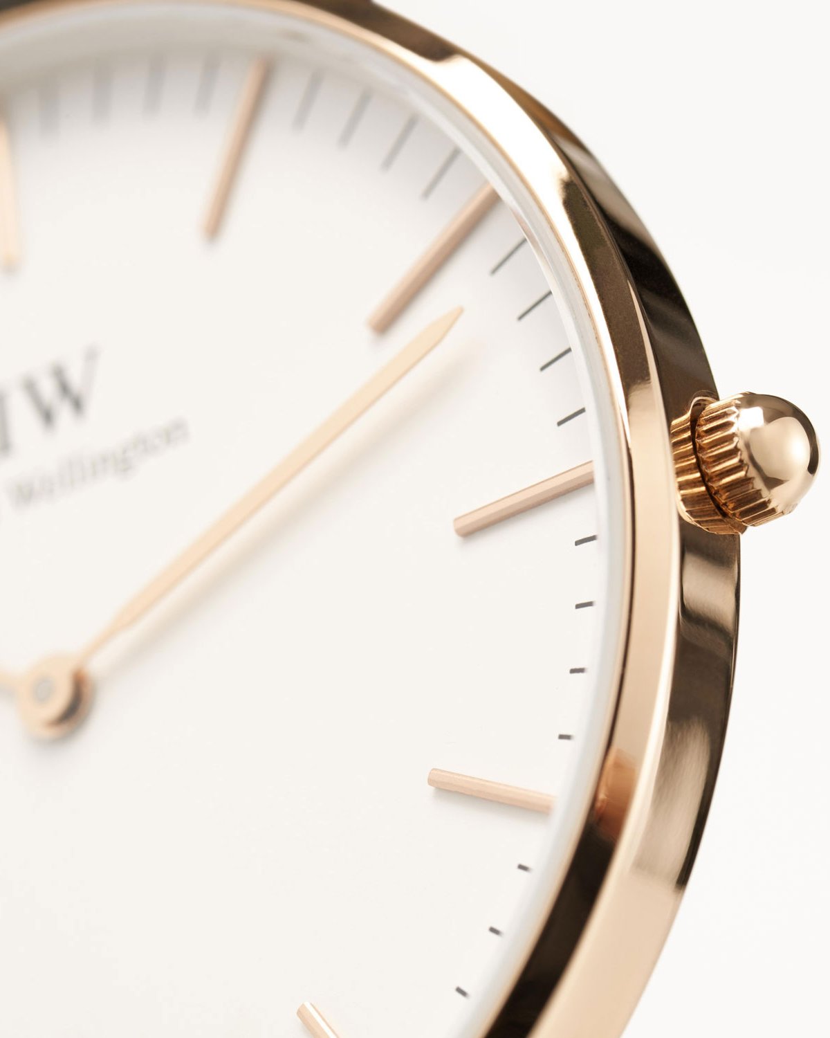 D. Wellington Classic Reading DW00100041
