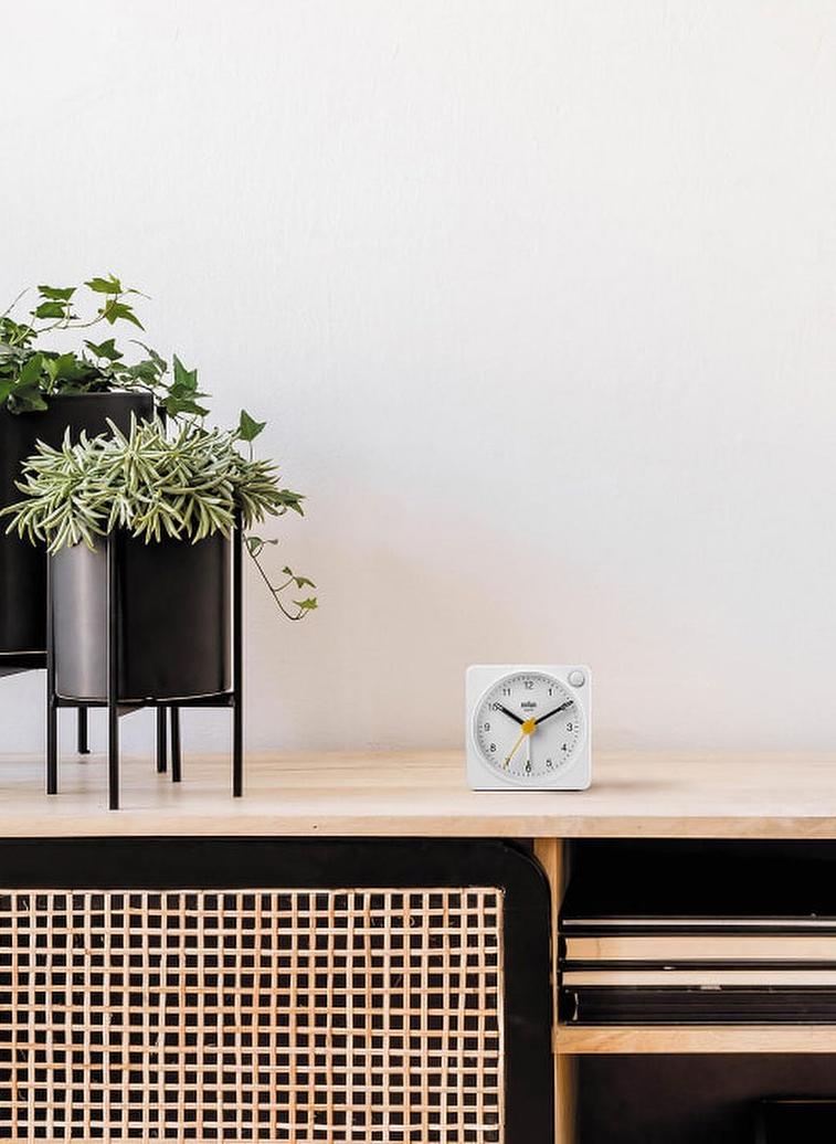 Braun Будильник BC02X White