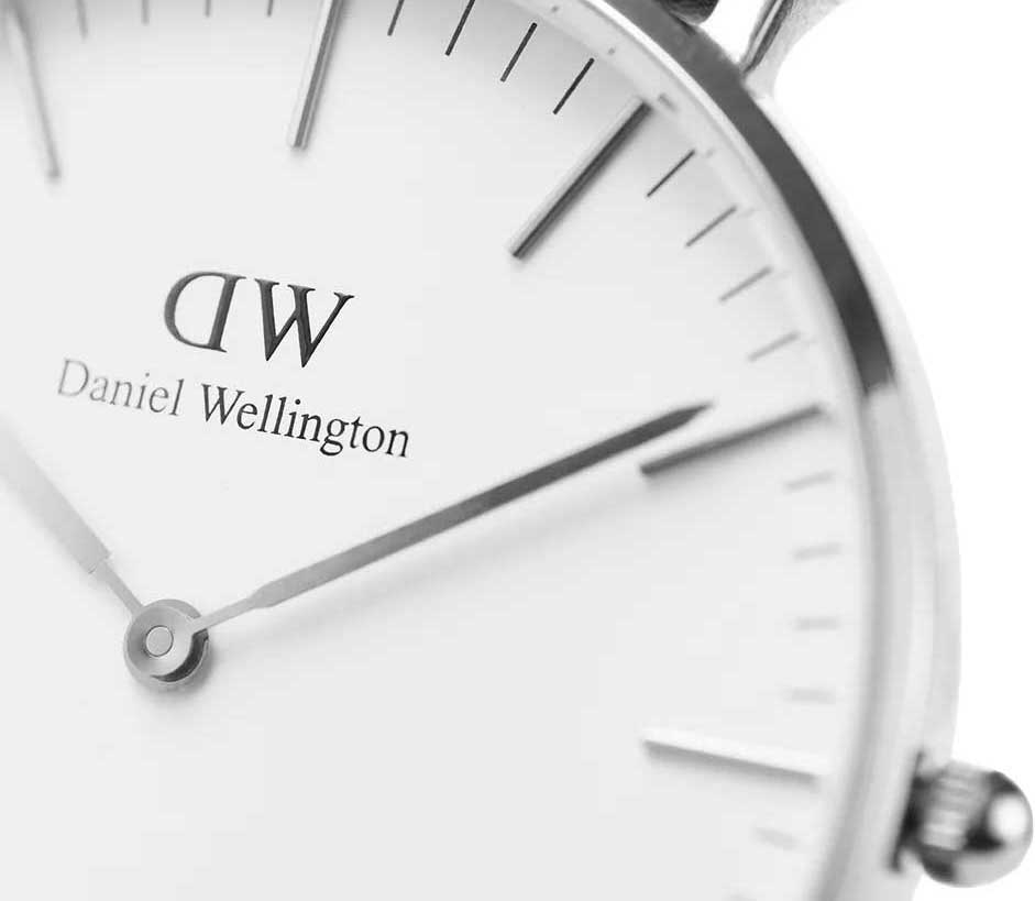 D. Wellington Classic Reading DW00100058