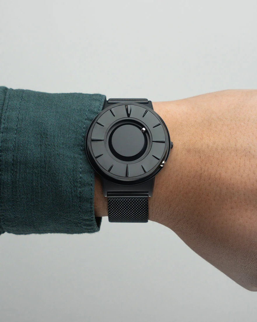 Eone Bradley Switch Sunflower Black