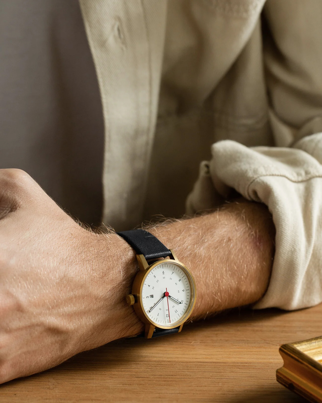 Void V03d gold black