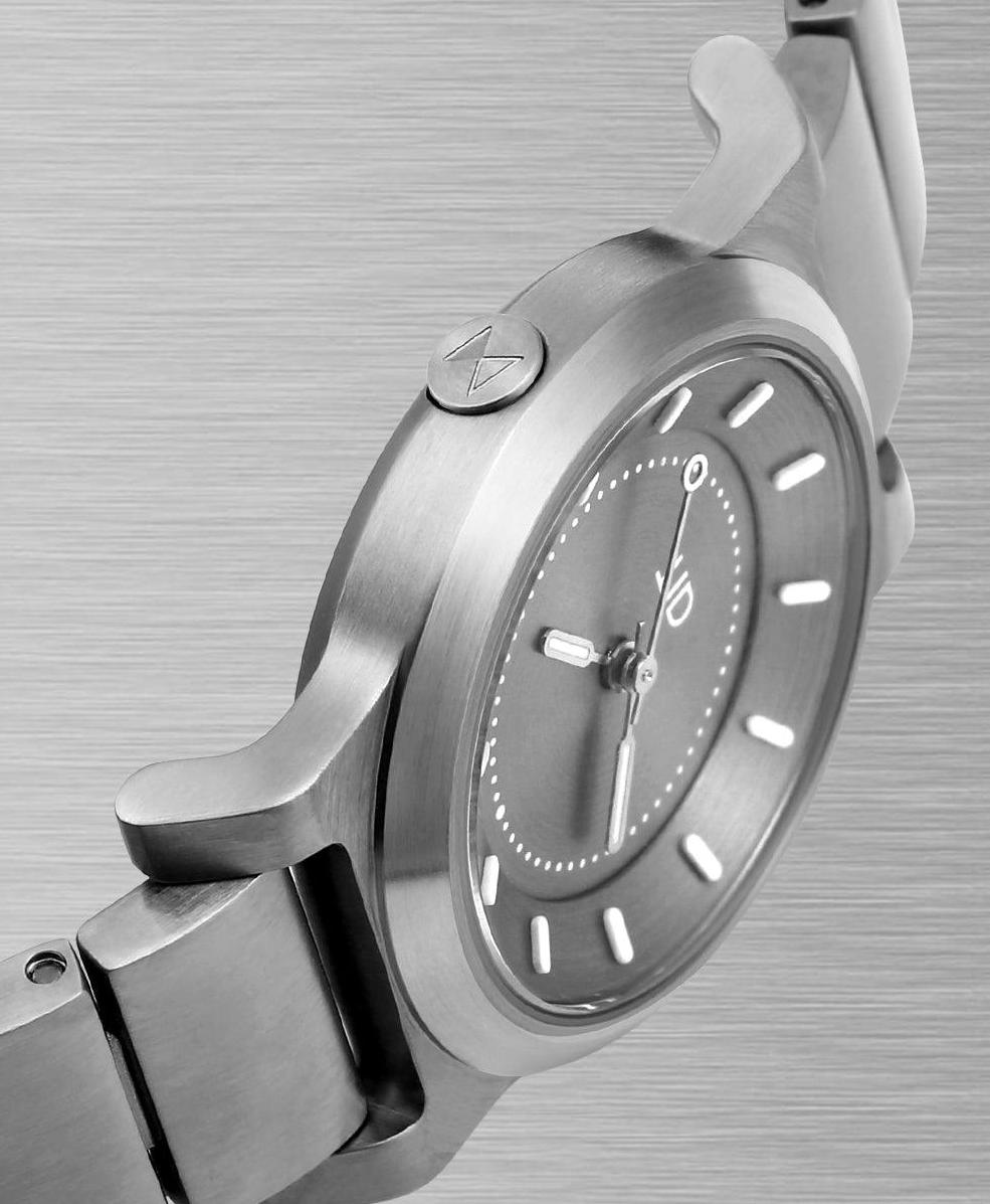 TID No.4 Silver 28 mm