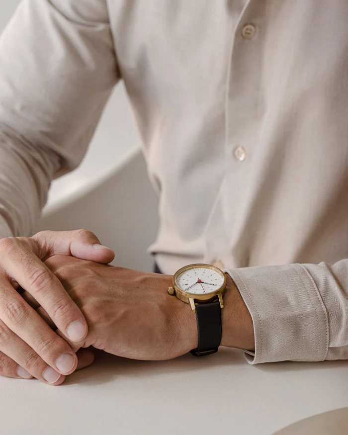 Void V03d gold black